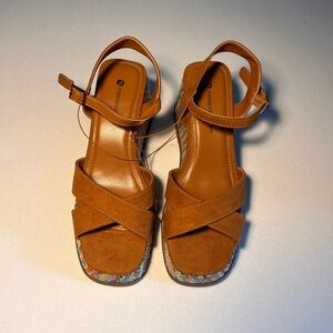 Metropolitan View Women’s Multi-color Wedge Sandals